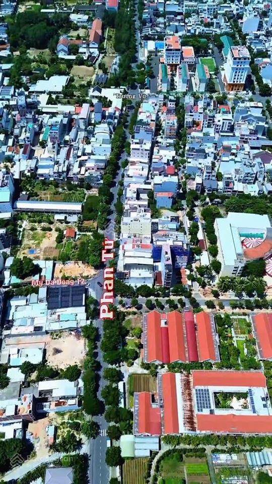 Bán nhanh lô góc siêu đẹp phan tứ. 588m2 ngang 21m. xây dựng cao tầng