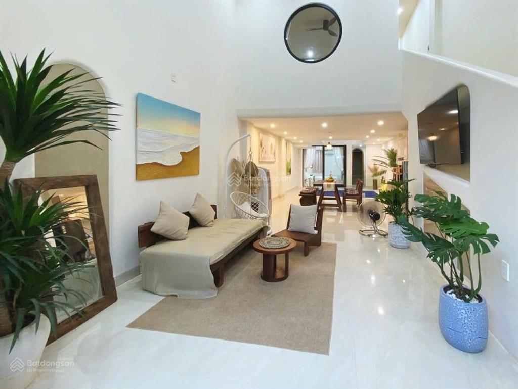 Chỉ hơn 12 tỷ bán nhanh villa đang sẵn dòng tiền 39 triệu/ tháng cách biển chỉ 300m
