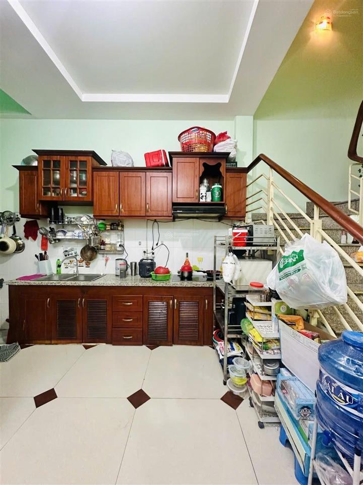 Nhà chủ ngộp bán gấp  hoà bình  quận 11  giảm sâu hơn 2 tỷ