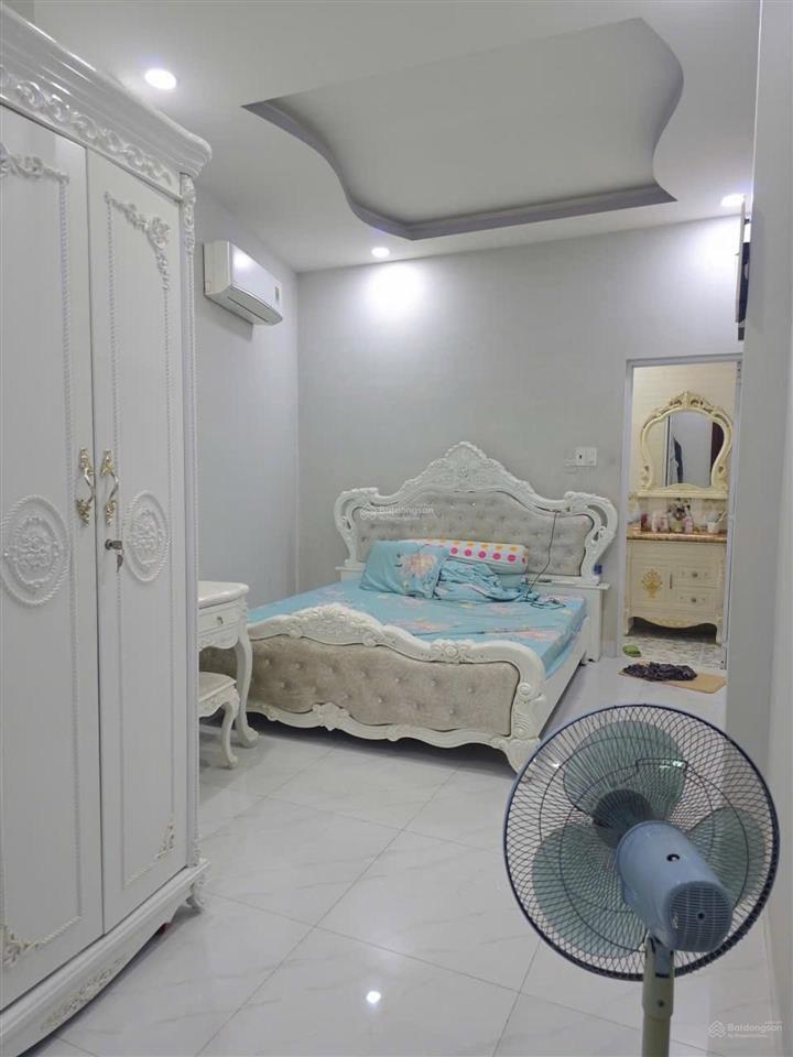 Nhà ngộp bán gấp 4pn, 4wc tại hồng bàng, 44m2, giá 6,5 tỷ