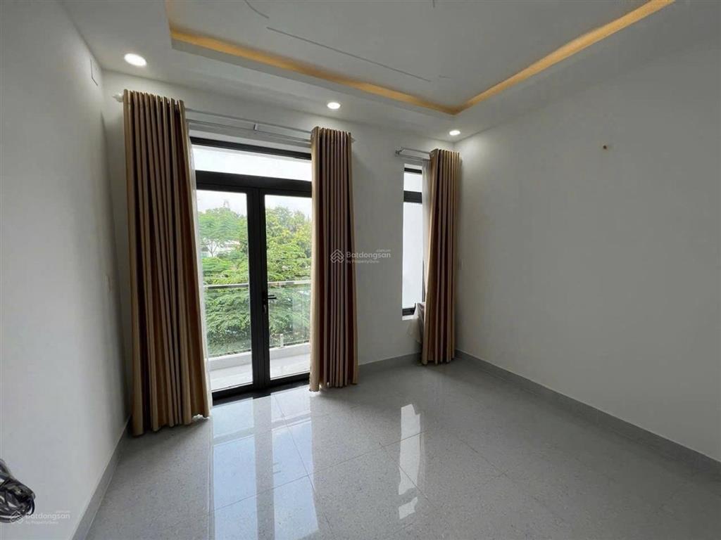 Hxh bt 6pn 6 tầng bán tại lạc long quân, q11, 9,6 tỷ
