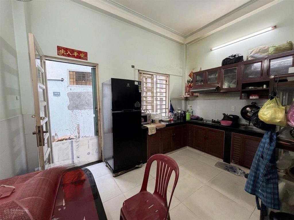 Bán nhà riêng 4pn, 3wc, 40m2, 8,8 tỷ tại thái phiên, p 9, q11, tp. hcm