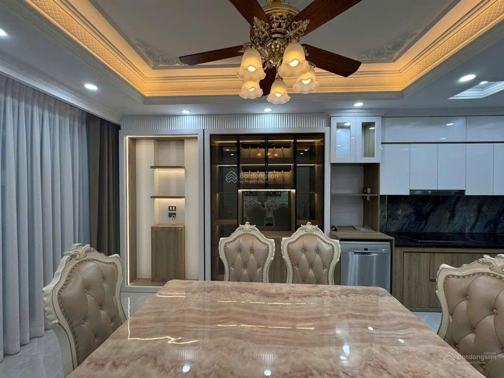 Bán nhanh biệt thự mini, phố vip phố trần quang diệu  thái hà  lô góc  ngõ thông sát phố ngõ 3m