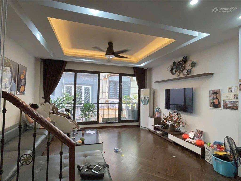 Bán nhà phố đào tấn  liễu giai  quận ba đình  5 tầng 48m²  giá  cách mặt phố 20m  2 thoáng 