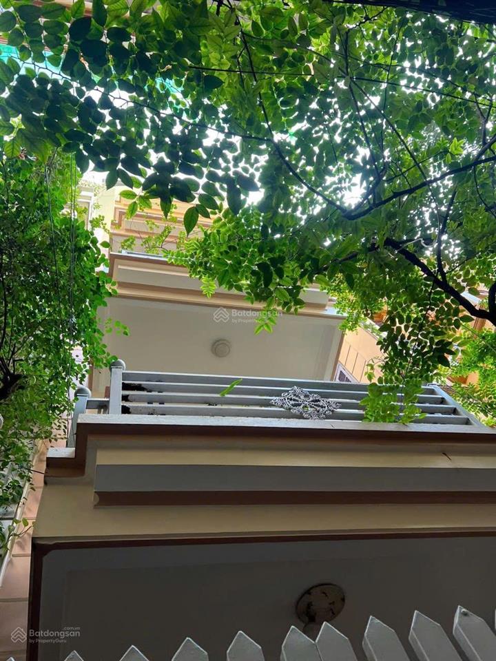 Bán nhà chính chủ phố hoàng cầu  55m 5 tầng giá chào 12 tỷ có thương lượng  ngõ ô tô  hai thoáng