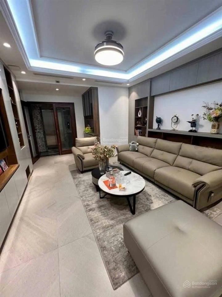 10 tỷ nhà đẹp giang văn minh  đội cấn  ba đình 50m2 6 tầng thang máy ngõ thông ba gác tránh
