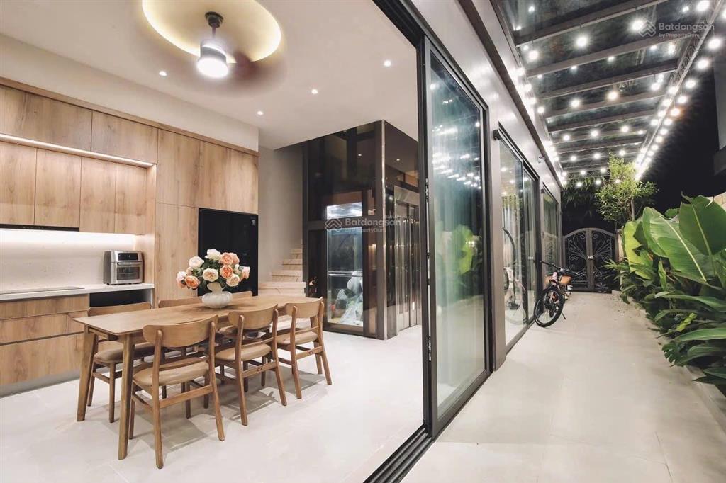 Chính chủ bán nhà xã đàn  kim liên  phạm ngọc thạch 75m2 5tầng gia chào 11tỷ, 3 thoáng, ngõ thông