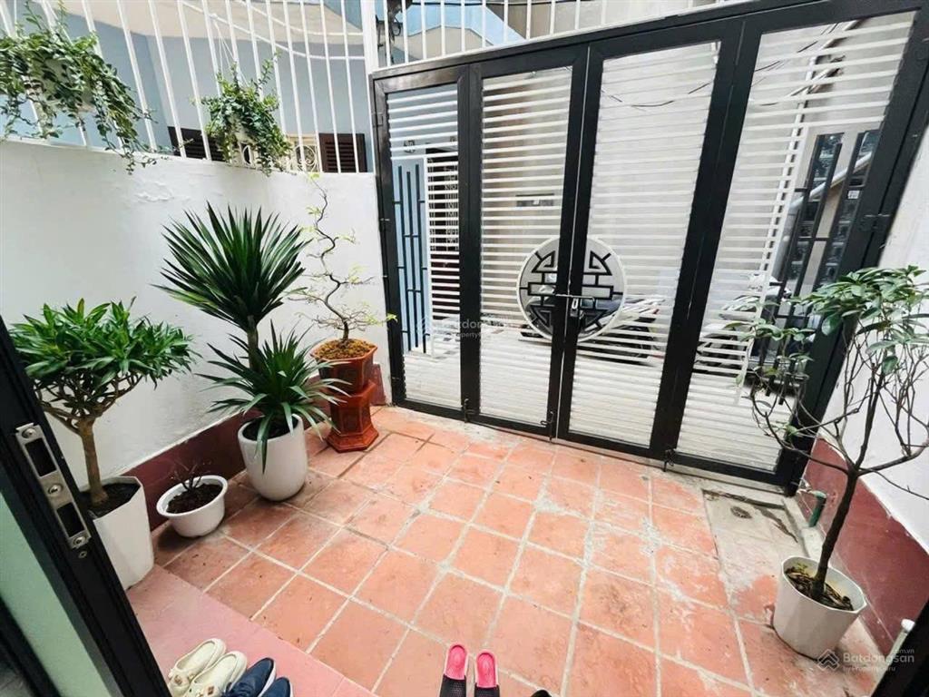 Chính chủ bán nhà xã đàn  kim liên  phạm ngọc thạch 75m2 5tầng gia chào 11tỷ, 3 thoáng, ngõ thông