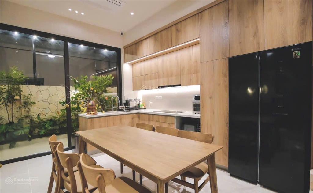 Chính chủ bán nhà xã đàn  kim liên  phạm ngọc thạch 75m2 5tầng gia chào 11tỷ, 3 thoáng, ngõ thông