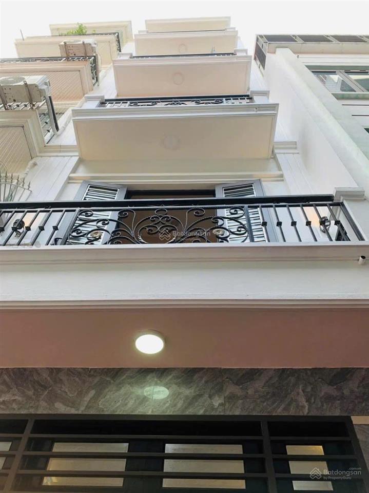 10 tỷ nhà đẹp giang văn minh  đội cấn  ba đình 50m2 6 tầng thang máy ngõ thông ba gác tránh