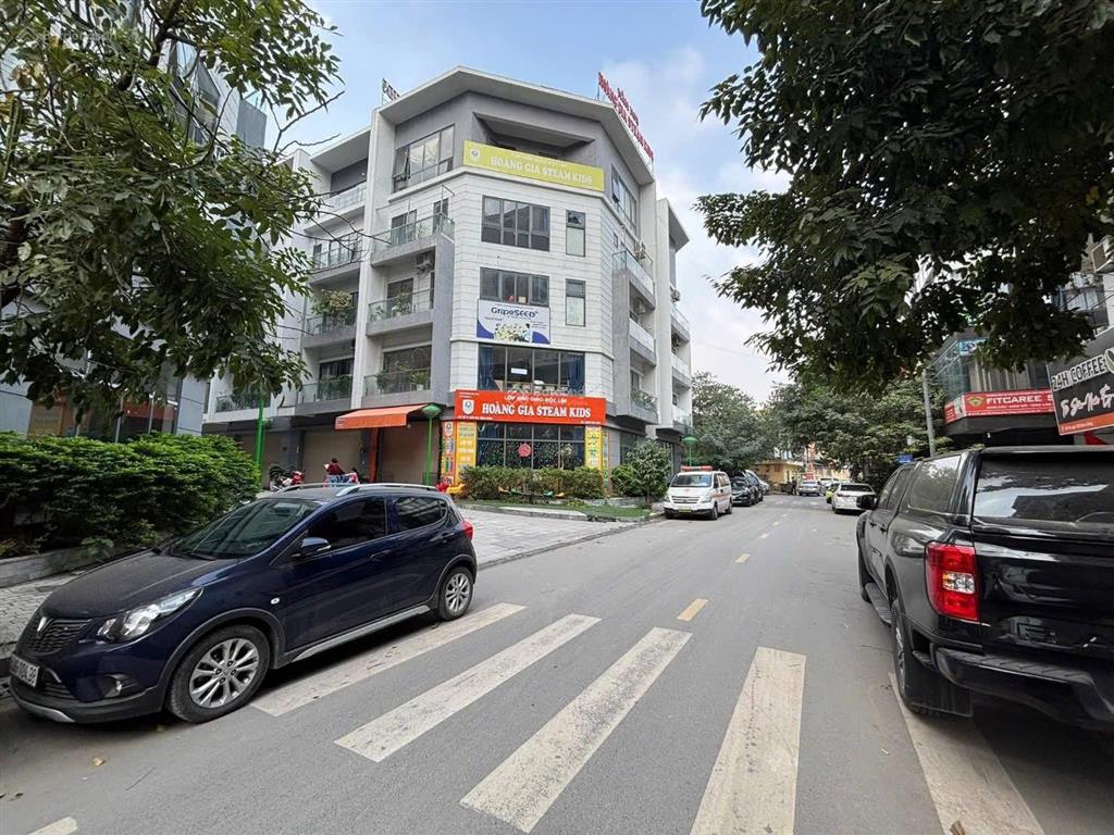 Giảm nửa tỷ bán nhanh nhà phố xã đàn  vị trí cực đẹp thoáng sáng  trước nhà 5m  10m ra mặt phố