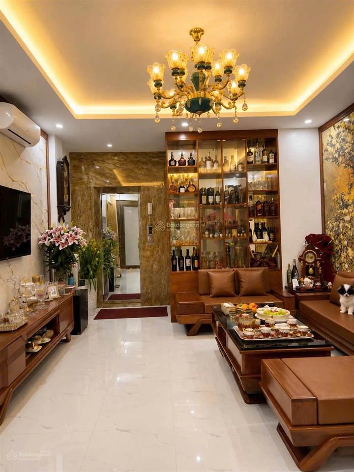 Bán nhà ngã 3 linh lang phan kế bính ba đình 6 tầng thang máy 1 nhà ra phố ngõ 3m nhà cực đẹp