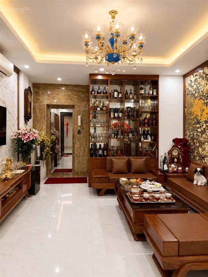 Bán nhà ngã 3 linh lang phan kế bính ba đình 6 tầng thang máy 1 nhà ra phố ngõ 3m nhà cực đẹp