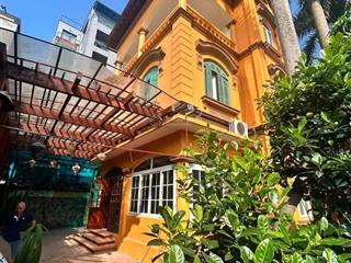 Chính chủ bán nha chùa láng 80m lô góc mặt tiền rộng ô chờ thang máy  20m thẳng tắp ra phố ngõ 3m