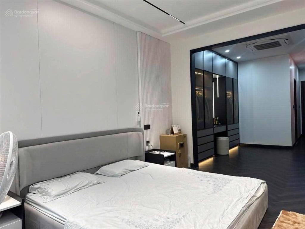 Bán nhà đẹp xã đàn hồ đắc di  trung tâm đống đa  xây mới 7 tầng thang máy  20 ra phố sổ nở hâu