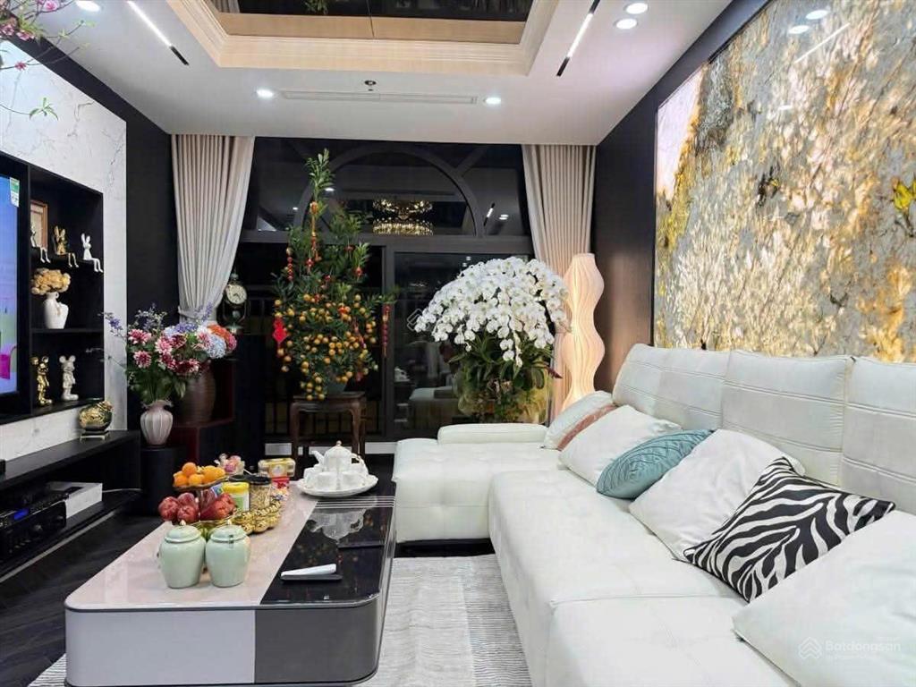 Bán nhà đẹp xã đàn hồ đắc di  trung tâm đống đa  xây mới 7 tầng thang máy  20 ra phố sổ nở hâu