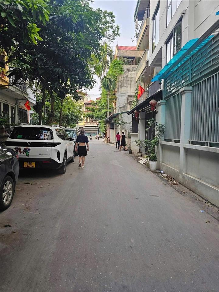Hàng hiếm  ngọc khánh  ba đình 46m2 x 6 tầng thang máy  giá 10 tỷ  ngõ thông tứ tung  ô tô