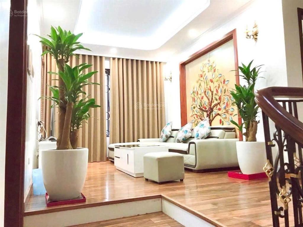 Bán nhà khu mai anh tuấn  hoàng cầu  hai mặt ngõ  10m ra ô tô tránh ngõ 3m gần hồ nhà hai thoáng