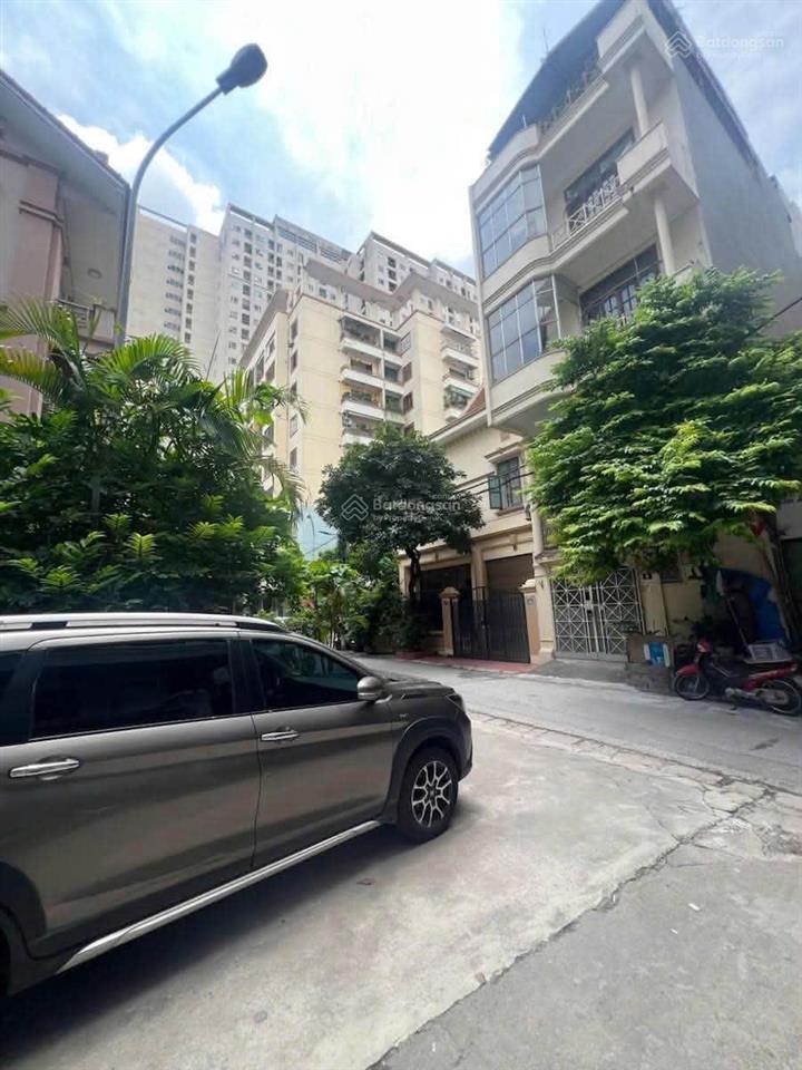 Bán nhà phố láng hạ  đống đa 72m 5 tầng giá chào hơn 11 tỷ, nhà hai mặt ngõ, cực thoáng, 15 ra phố