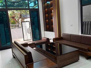 Chính chủ bán nhà khu mai anh tuấn  hoàng cầu  hai mặt ngõ  10m ra ô tô tránh ngõ 3m gần hồ nhà