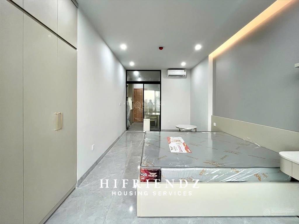 Cho thuê chdv studio rộng nhà mới tinh tại quận 7