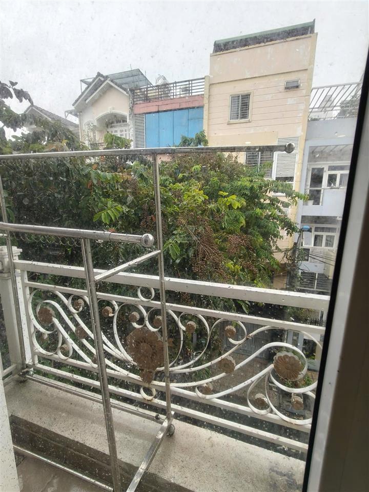 Cho thuê chdv studio trung tâm quận 7