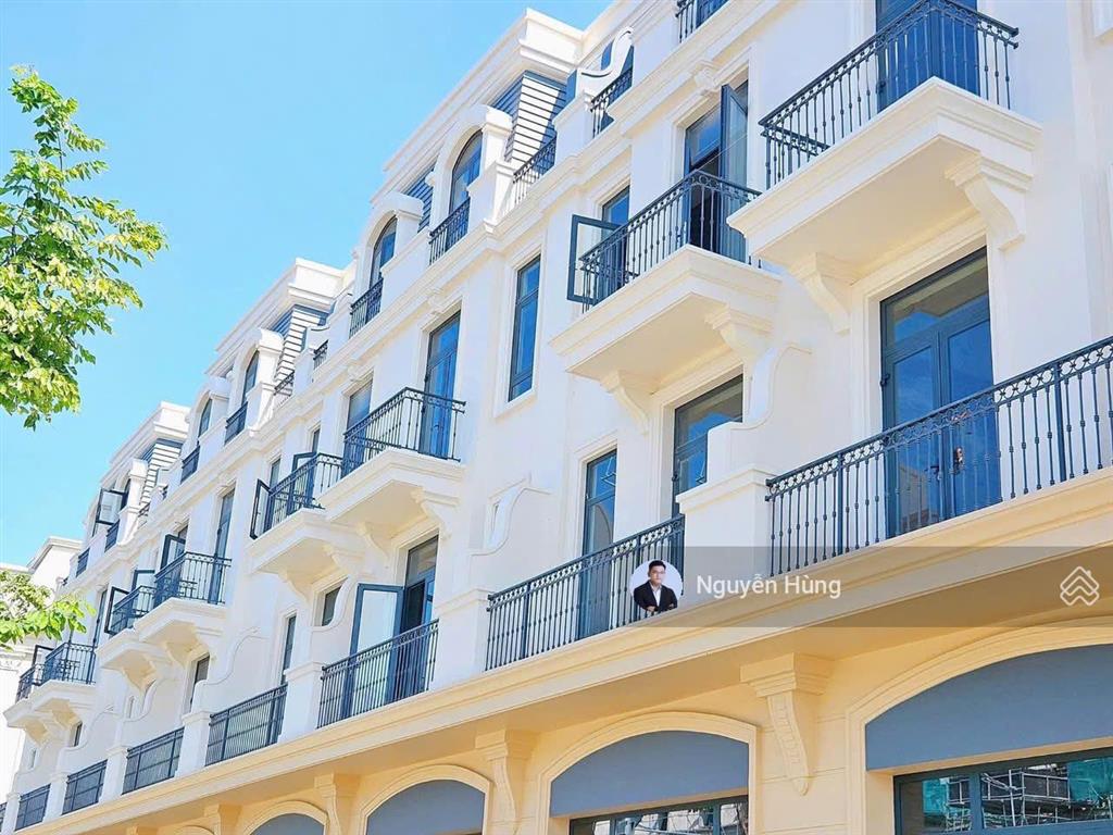 Nhà phố liền kề, biệt thự vịnh tiên vinhomes cần giờ 1 trệt 2 lầu 1 tầng thượng giá chỉ 12,8 tỷ