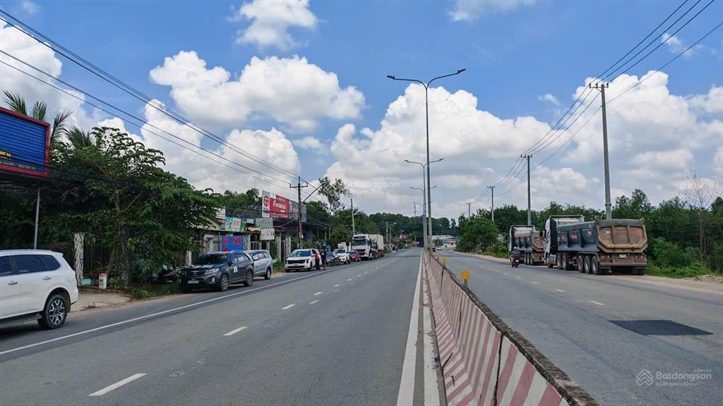 Bán kho xưởng, mt đt744, dt 10x50m