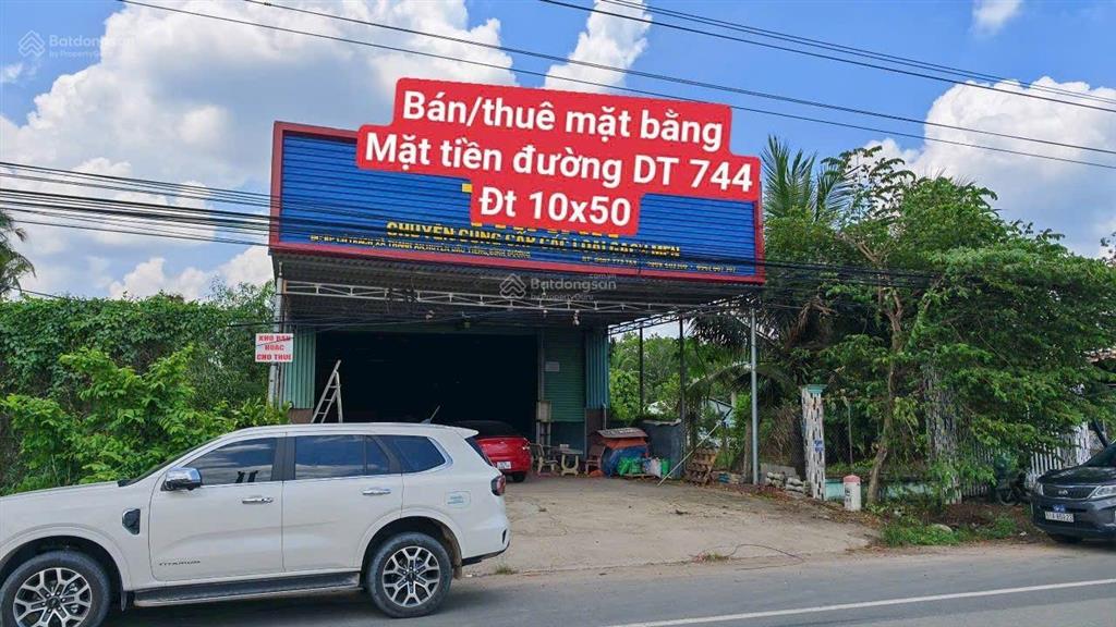 Bán mặt bằng mặt tiền đường dt 744
