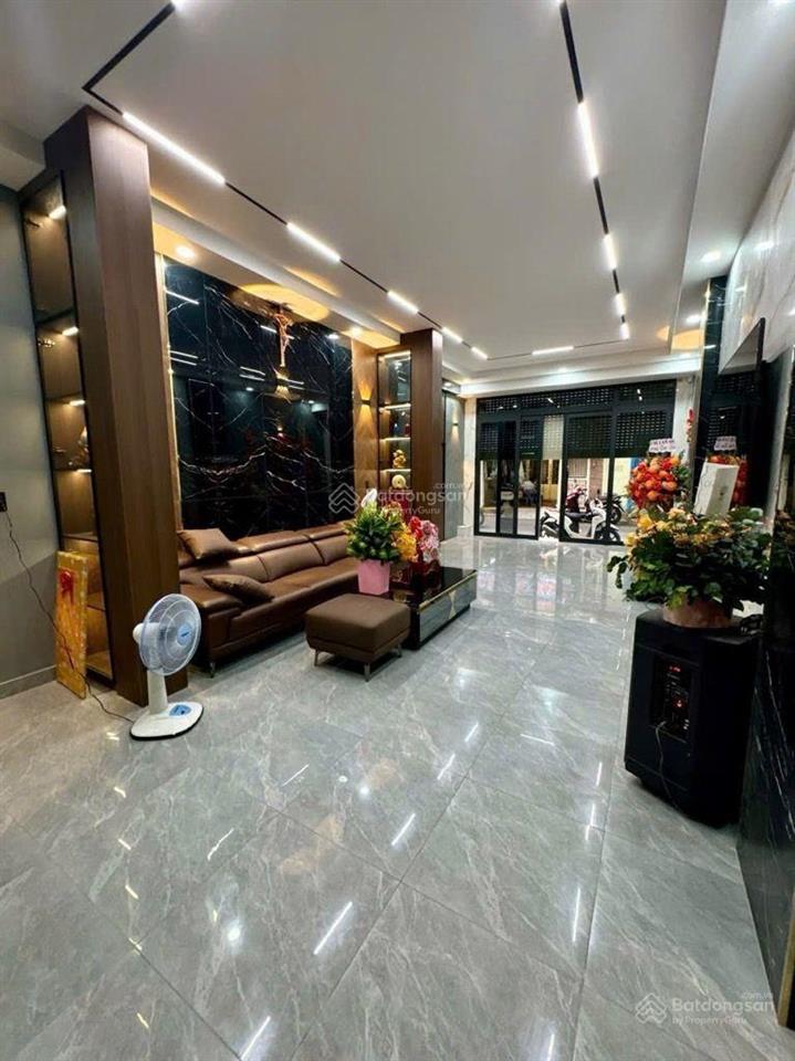 Bán nhà riêng 50m2, 8,8 tỷ, lạc long quân, tân bình, giá cực chất, uy tín