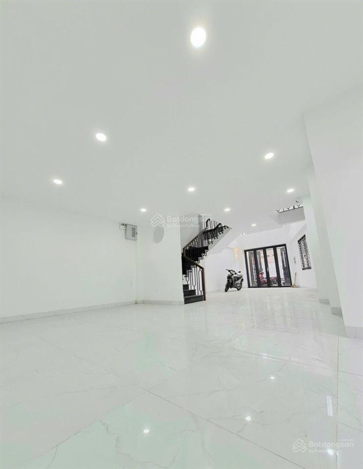 Bán gấp nhà riêng tại đường trường chinh, 9,2 tỷ, 76m2, 5m mặt tiền, 6m ngõ trước