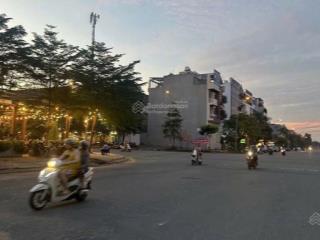 Khu dân cư an sương  nhà đẹp 4 tầng  ngay công viên trung tâm