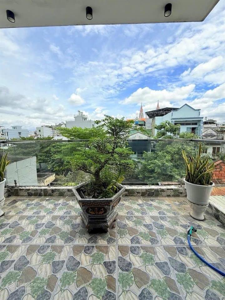 Bán nhà 3 tầng mặt tiền đường song hành quận 12 giá 8.9 tỷ