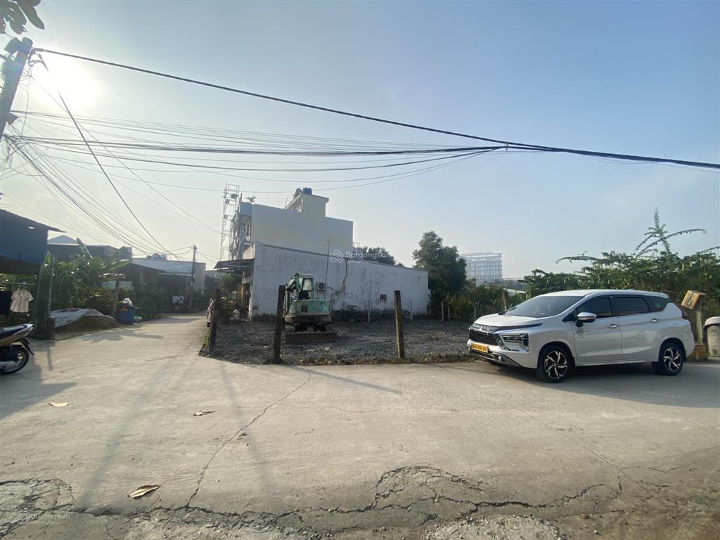 Bán nhà 98m2 thổ xát bên bv phạm ngọc thạch