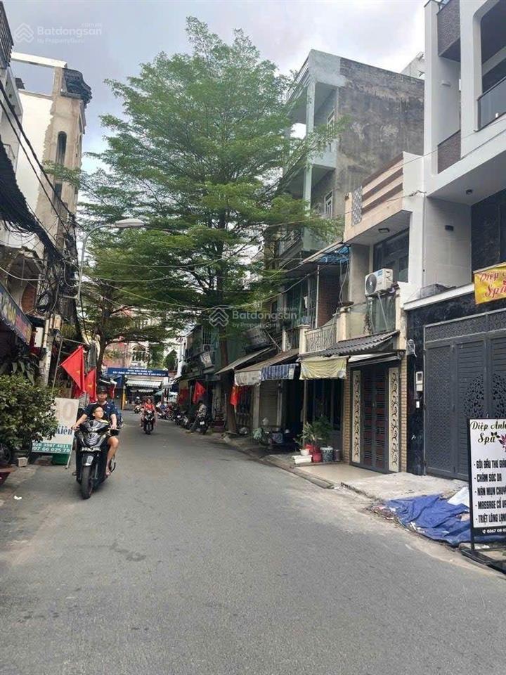 Bán nhà đường phạm văn bạch, chỉ hơn 9 tỷ có nhà 4 tầng, 4x24m, kế chợ, hẻm 10m thông