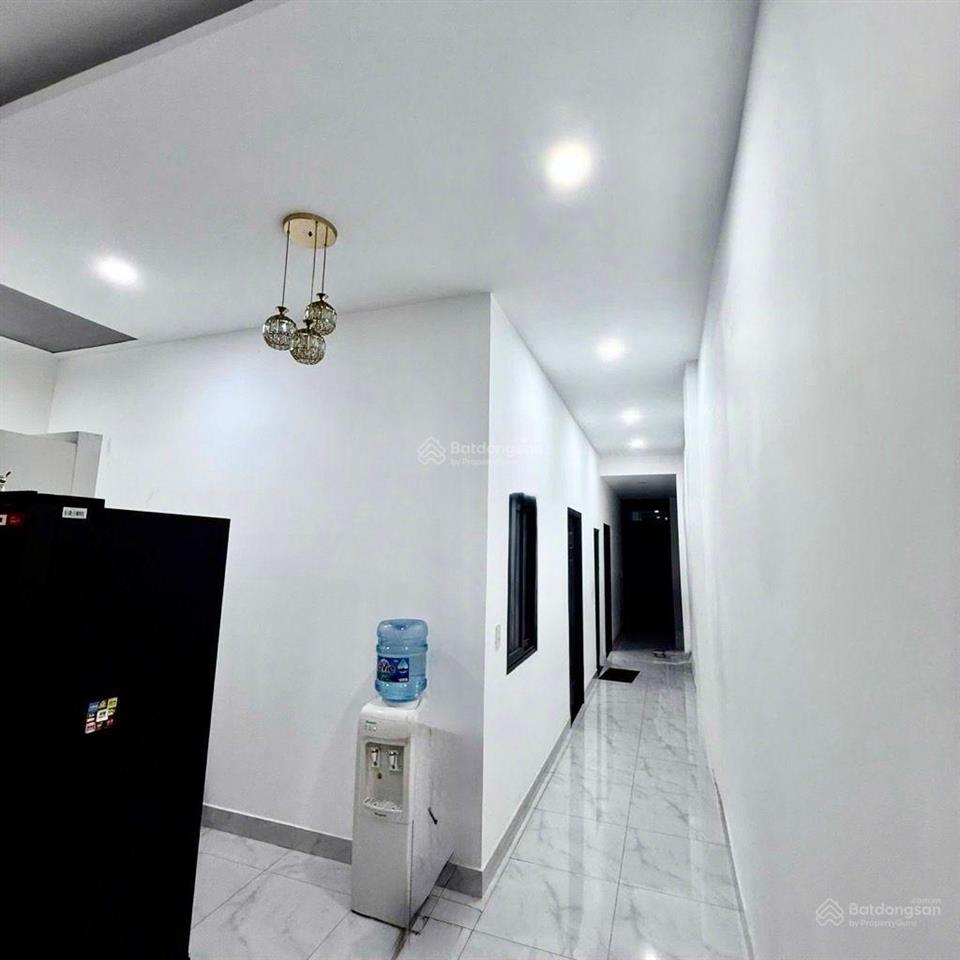 Bán nhà 2 tầng trường chinh 5x24m chỉ hơn 10tỷ, hơn 30m ra mặt tiền trạm metro 2 big c trường chinh