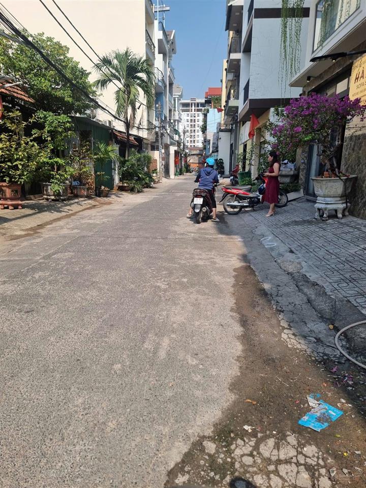 Bán nhà 2 tầng trường chinh 5x24m chỉ hơn 10tỷ, hơn 30m ra mặt tiền trạm metro 2 big c trường chinh