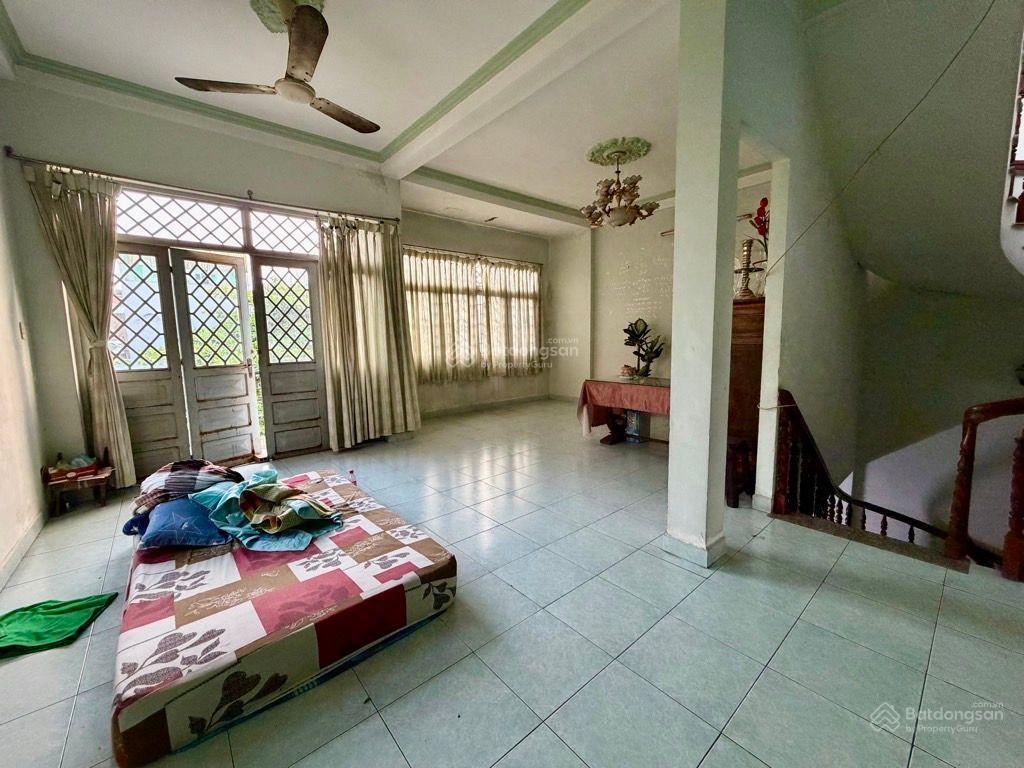 Bán nhà 2 tầng phạm văn bạch, 8x17m, chỉ hơn 11 tỷ, hẻm thông nguyễn sỹ sách, metro 2, chợ tân trụ