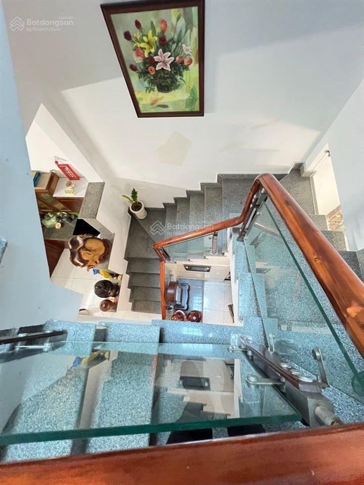 Bán nhà 2 tầng phạm văn bạch, 4x16m, chỉ 7 tỷ, 3pn, ngay chợ, vài bước ra sân golf, sân bay