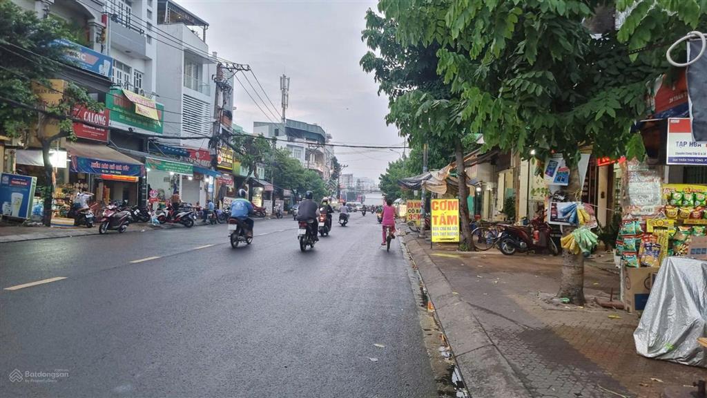 Nhà mặt tiền nguyễn phúc chu, tân bình, 105m2(5*21), không lộ giới, đường 19m, có lề, kế metro 2