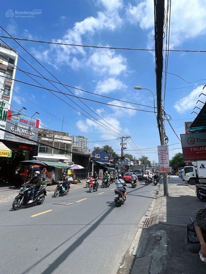 Chdv tân phú, tòa nhà 8 tầng, 95 phòng, 600m2, kế bàu cát, k300,khu vực luôn hút sinh viên, nv vp