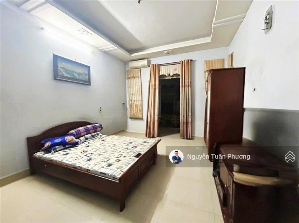 Hẻm xe tải thông  ngay nhà ga metro phạm văn bạch  104m²  3 tầng đúc  dòng tiền 35 tr