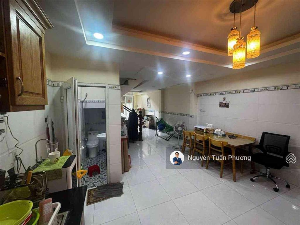Bán nhà nguyễn sỹ sách, tân bình  5 tầng đúc  60m2  hxh 10 đổ cửa  thông phạm văn bạch