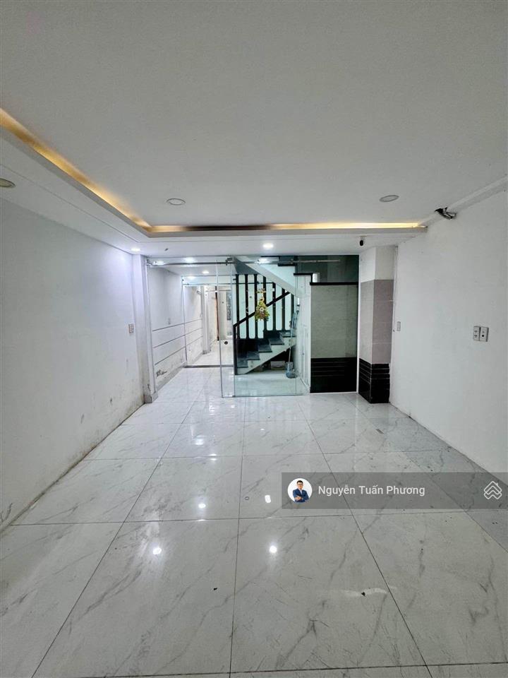 Nhà hẻm xe tải phan huy ích  2 tầng  4*18m  ngay emart  phù hợp mua giữ tiền, xây mới