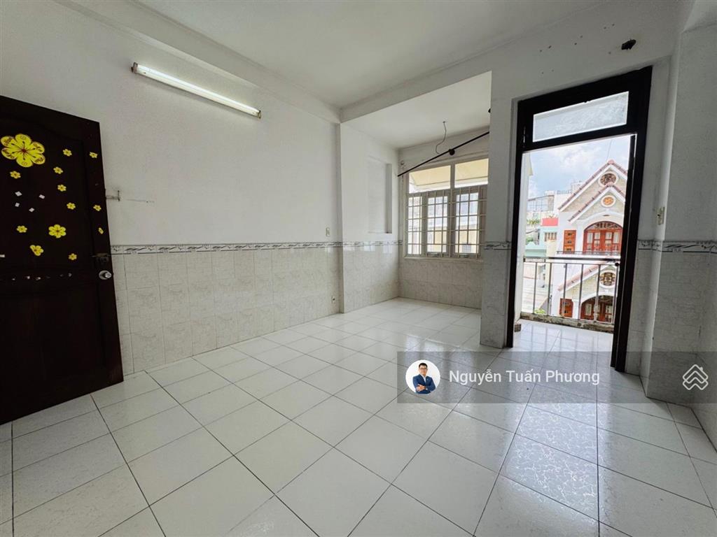 Diện tích 160m², ngang 9m, đường phan huy ích, 4 tầng đúc, mua ở hoặc cho thuê, chỉ hơn 15 tỷ