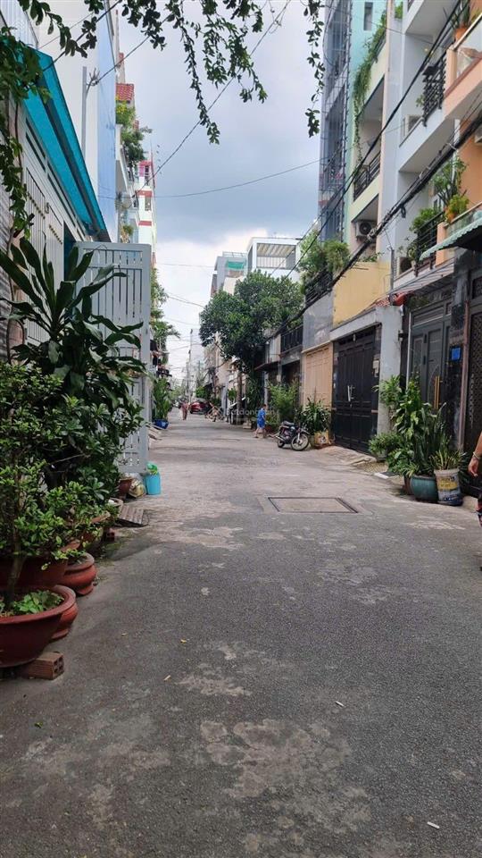 Bán nhà 5 tầng phạm văn bạch, hẻm khu phân lô 6m, đẹp, chắc chắn, rộng rãi, kế ga metro 2, ga t3