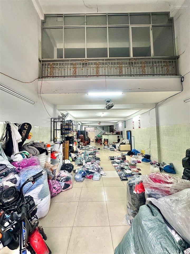 Bán nhà tân bình, 140m2 chỉ 13 tỷ, 5 tầng đúc, ngay trạm metro, sân bay, rất thuận tiện di chuyển