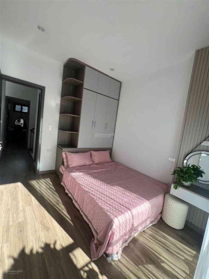 9 tỷ bán nhà nguyễn hoàng 37m*5 tầng, tặng full nội thất, ở ngay