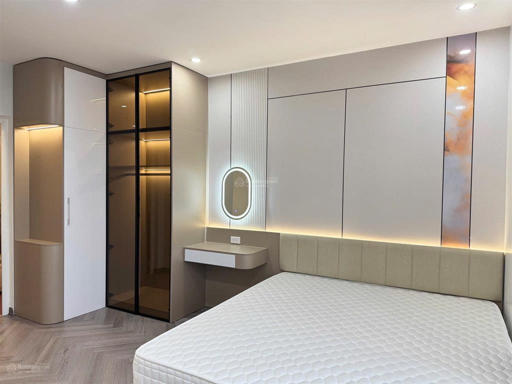 Tôi cần bán chcc cao cấp inperia garden, dt 71m, 2p,2wc, full nt, giá bán nhỉnh 8 tỷ