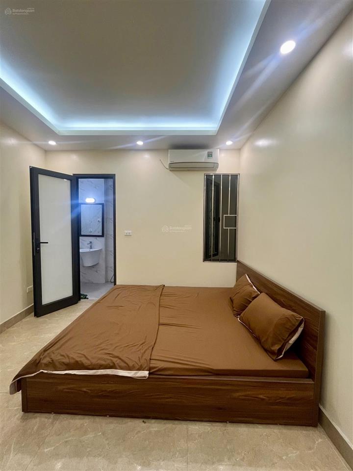 Chính chủ cho thuê căn hộ tầng 5 không chung chủ. 2 ngủ 2 vệ sinh 1 khách đầy đủ nội thất